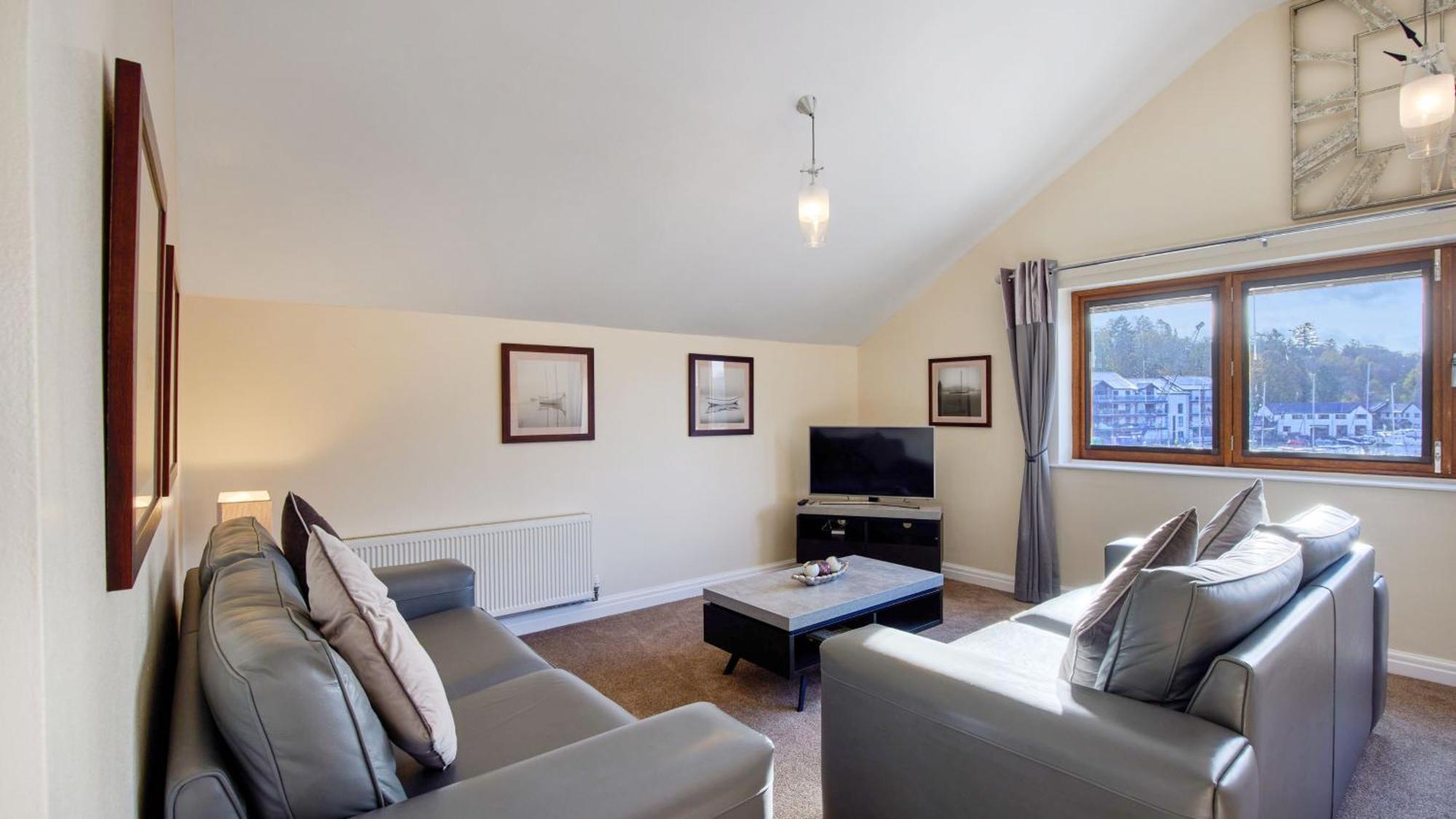 Lake District Apartment At Windermere Marina Village โบว์เนส ออน วินเดอเมียร์ ภายนอก รูปภาพ